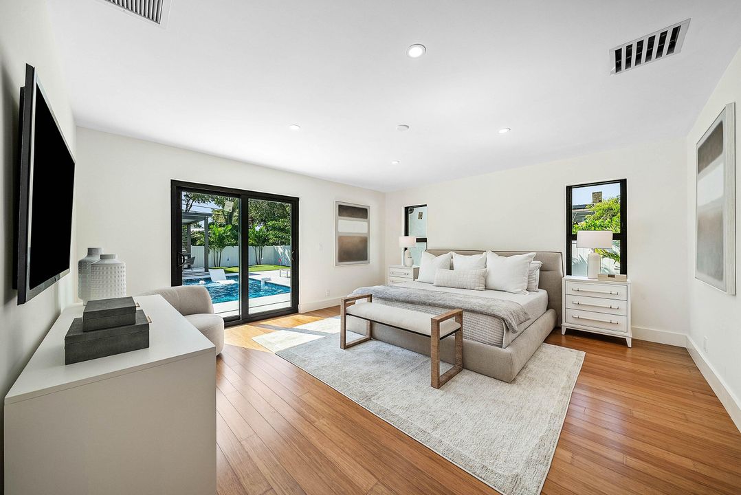 For Sale: $2,750,000 (5 beds, 4 baths, 2800 Square Feet)