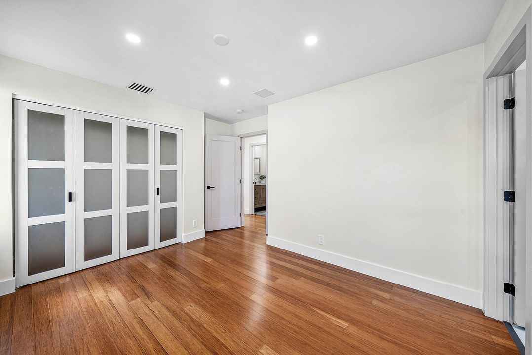 For Sale: $2,750,000 (5 beds, 4 baths, 2800 Square Feet)