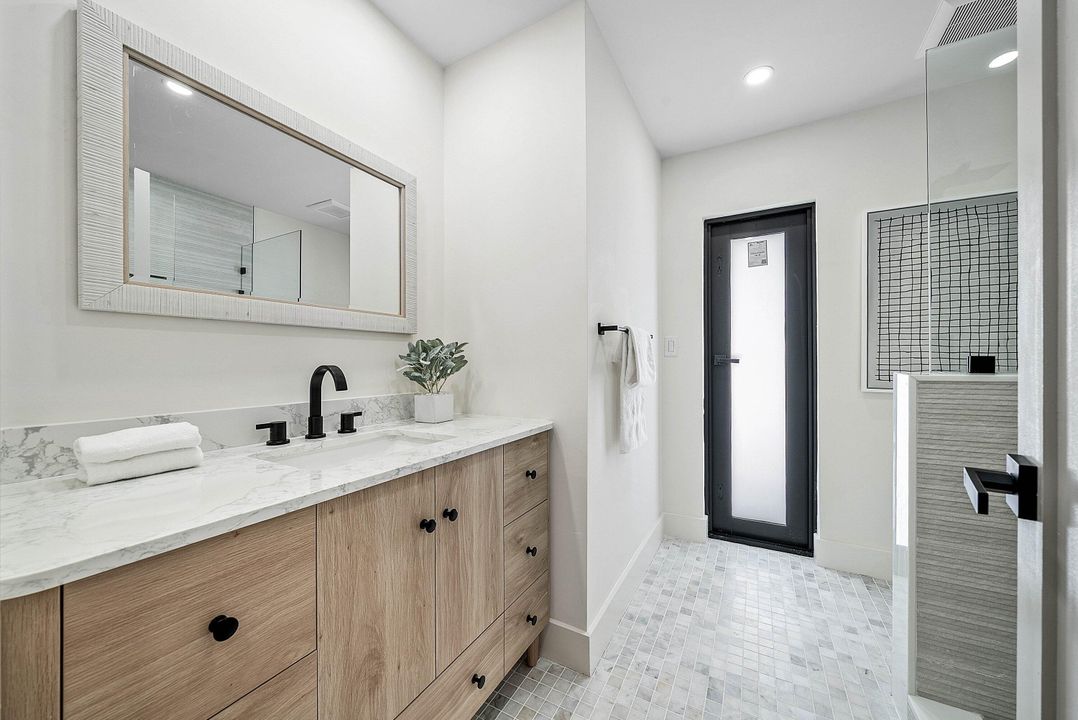 For Sale: $2,750,000 (5 beds, 4 baths, 2800 Square Feet)