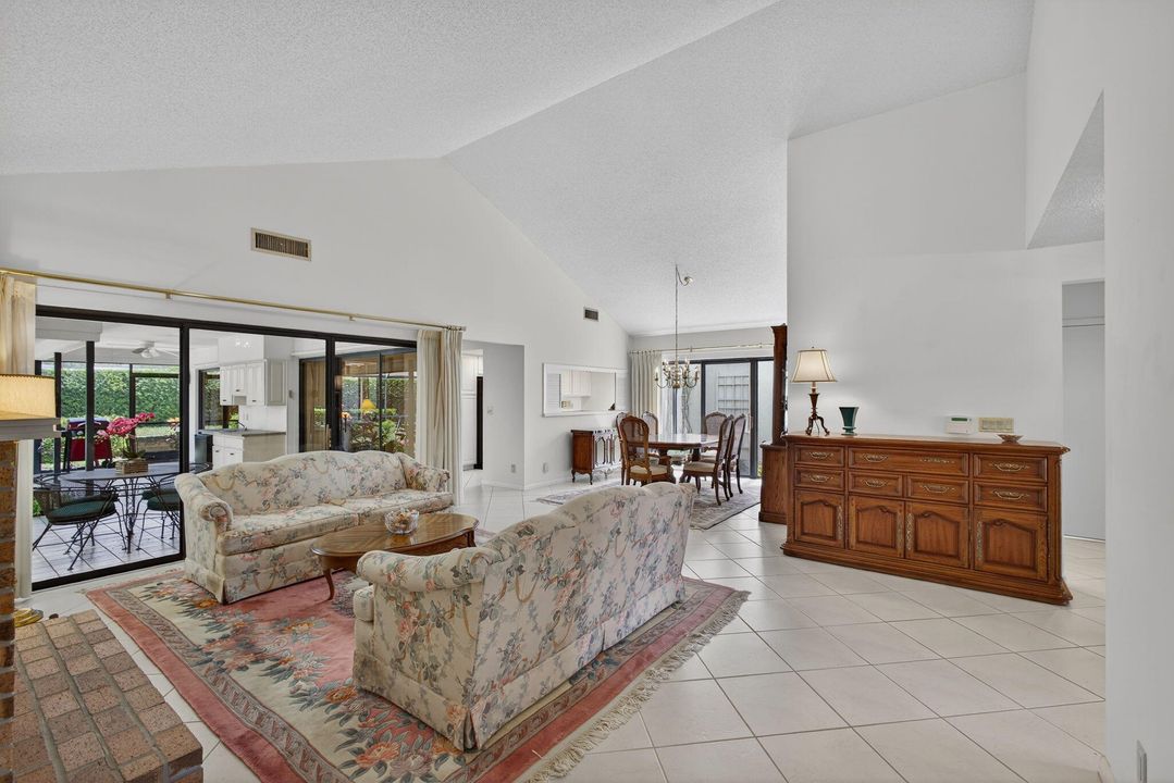 For Rent: $7,000 (3 beds, 2 baths, 1930 Square Feet)