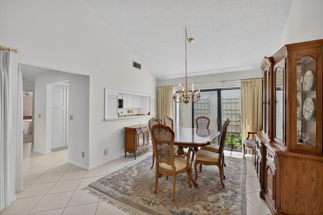 For Rent: $7,000 (3 beds, 2 baths, 1930 Square Feet)