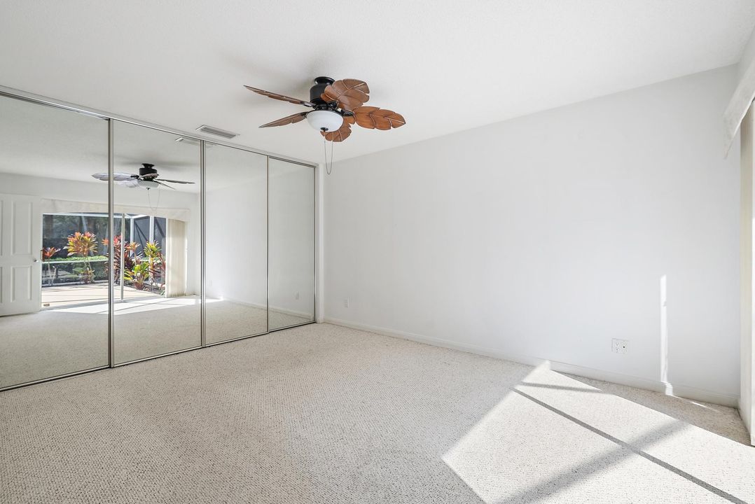 Active With Contract: $399,000 (2 beds, 2 baths, 1152 Square Feet)