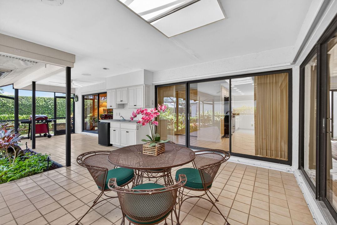 For Rent: $7,000 (3 beds, 2 baths, 1930 Square Feet)