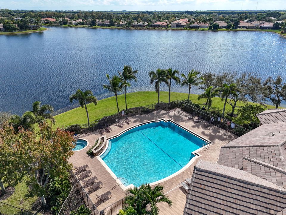 For Sale: $970,000 (5 beds, 3 baths, 3697 Square Feet)