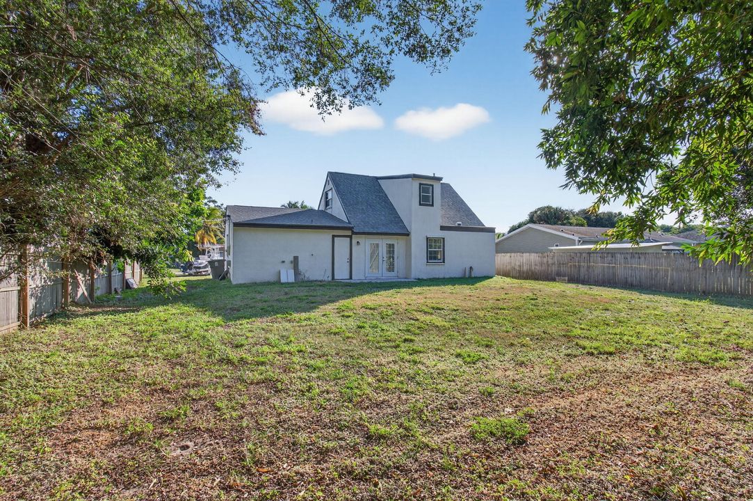 Activo con contrato: $480,000 (4 camas, 2 baños, 1160 Pies cuadrados)