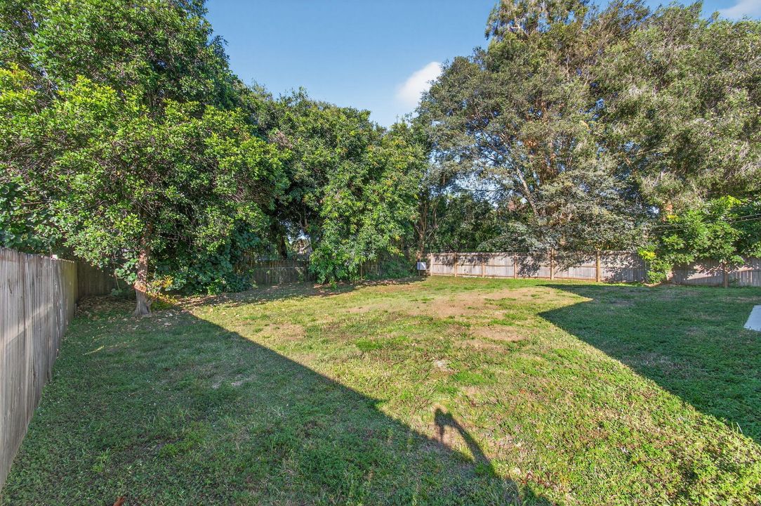 Activo con contrato: $480,000 (4 camas, 2 baños, 1160 Pies cuadrados)