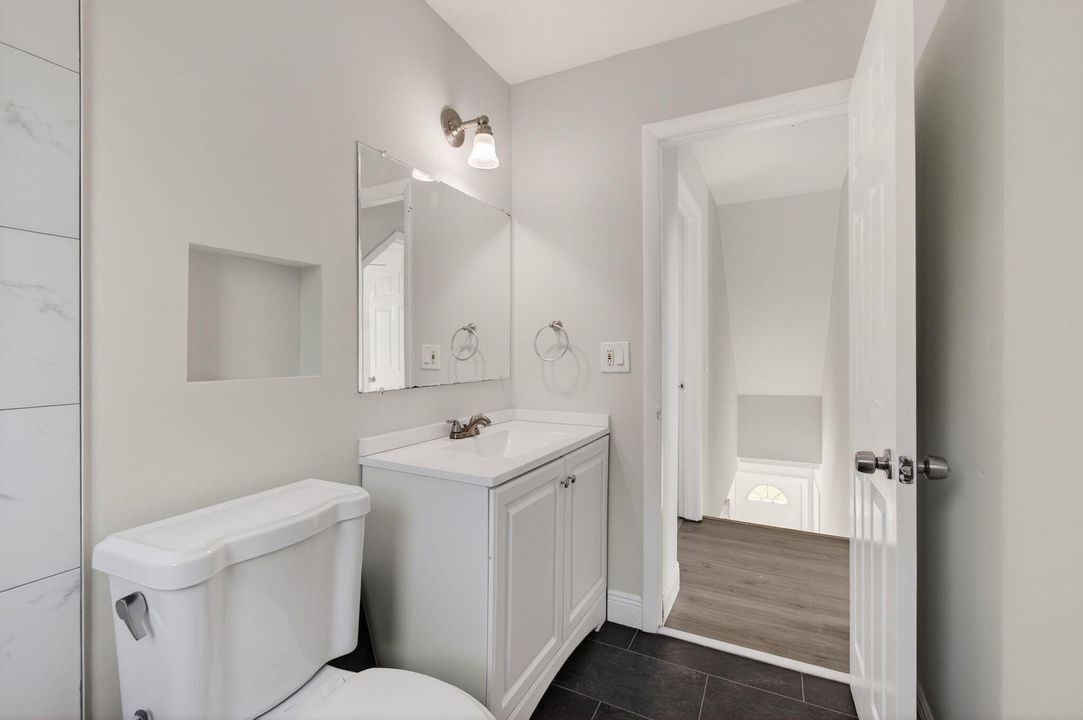 Activo con contrato: $480,000 (4 camas, 2 baños, 1160 Pies cuadrados)