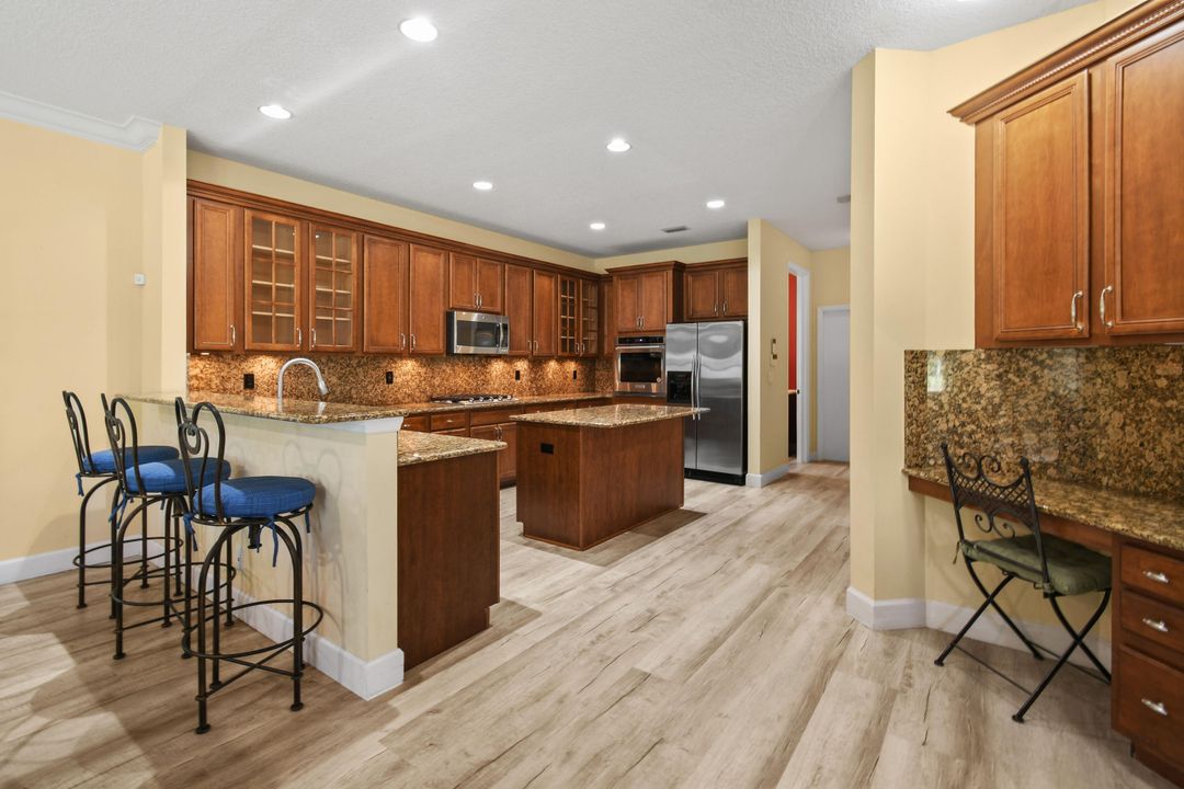 For Sale: $970,000 (5 beds, 3 baths, 3697 Square Feet)