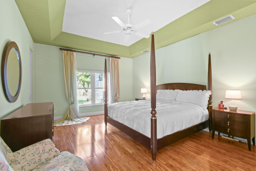 For Sale: $970,000 (5 beds, 3 baths, 3697 Square Feet)