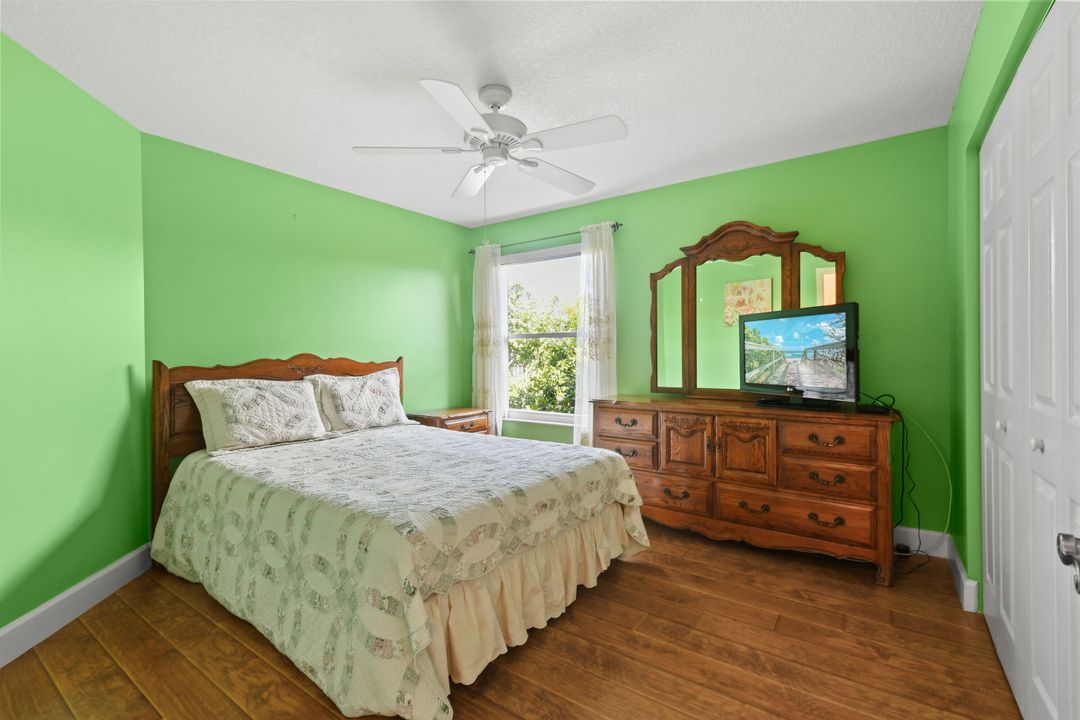 For Sale: $970,000 (5 beds, 3 baths, 3697 Square Feet)