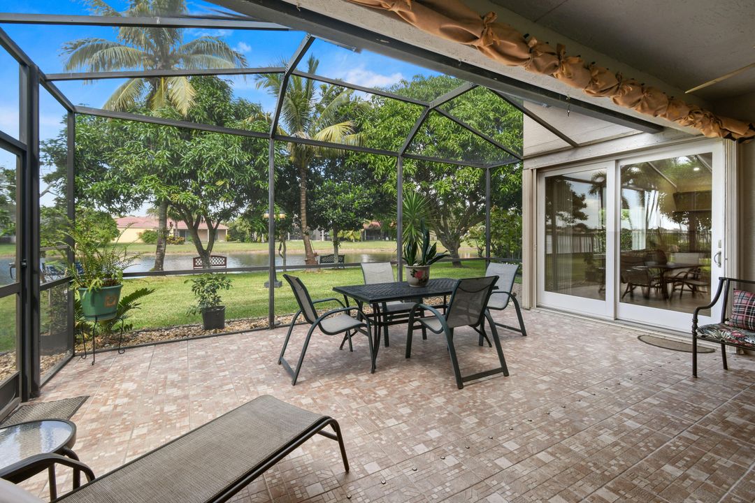 For Sale: $970,000 (5 beds, 3 baths, 3697 Square Feet)