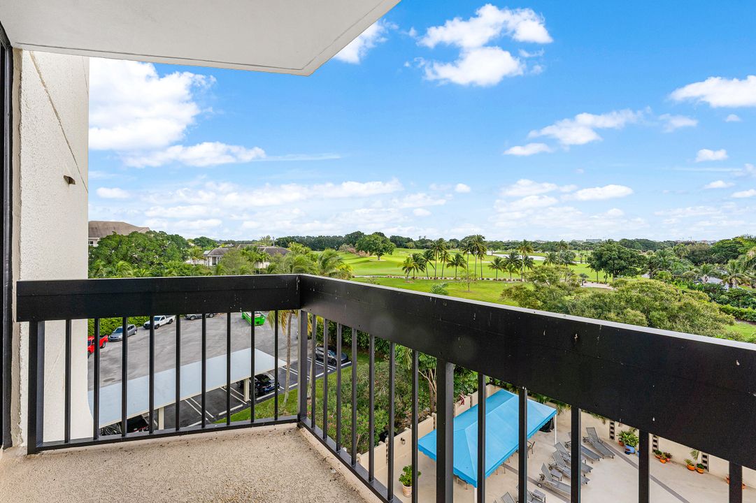 На продажу: $270,000 (2 спален, 2 ванн, 1206 Квадратных фут)