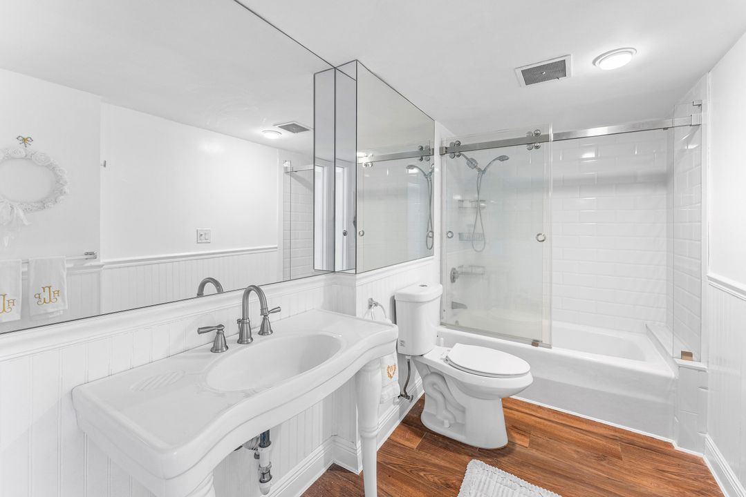 На продажу: $270,000 (2 спален, 2 ванн, 1206 Квадратных фут)