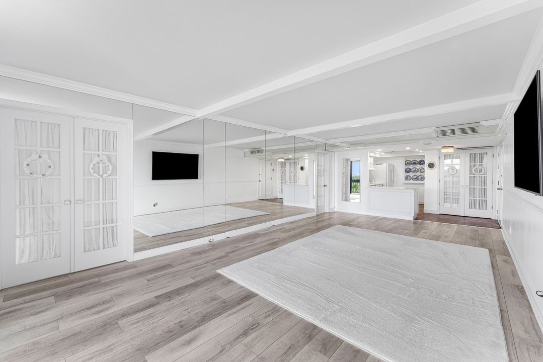 На продажу: $270,000 (2 спален, 2 ванн, 1206 Квадратных фут)