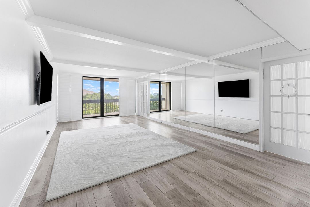 На продажу: $270,000 (2 спален, 2 ванн, 1206 Квадратных фут)