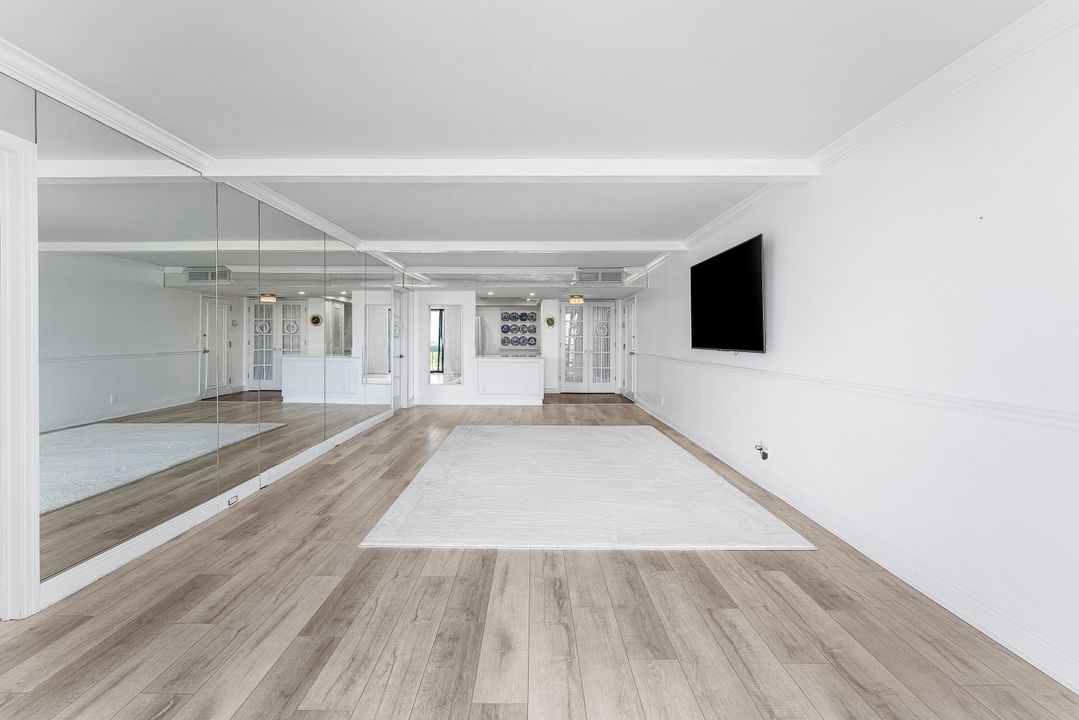 На продажу: $270,000 (2 спален, 2 ванн, 1206 Квадратных фут)