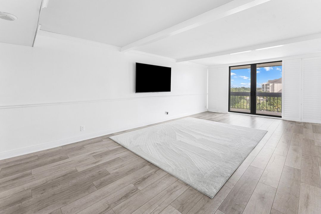 На продажу: $270,000 (2 спален, 2 ванн, 1206 Квадратных фут)