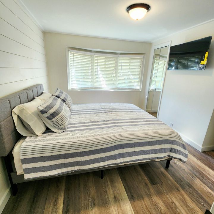 На продажу: $105,000 (2 спален, 2 ванн, 770 Квадратных фут)