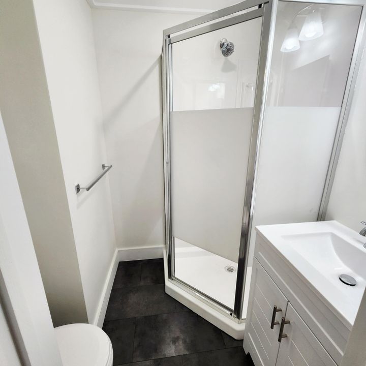 На продажу: $105,000 (2 спален, 2 ванн, 770 Квадратных фут)