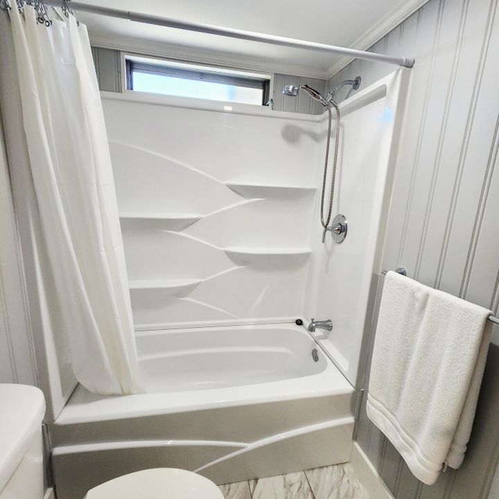 На продажу: $105,000 (2 спален, 2 ванн, 770 Квадратных фут)