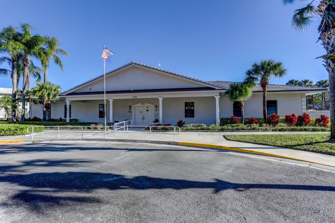 На продажу: $284,000 (2 спален, 2 ванн, 1397 Квадратных фут)