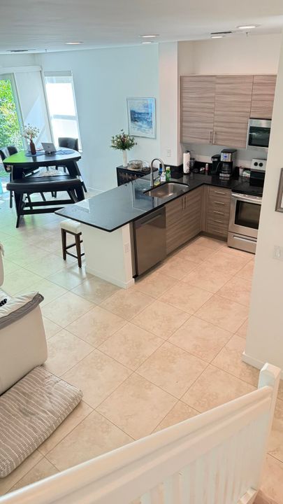 В аренду: $2,800 (4 спален, 3 ванн, 1904 Квадратных фут)