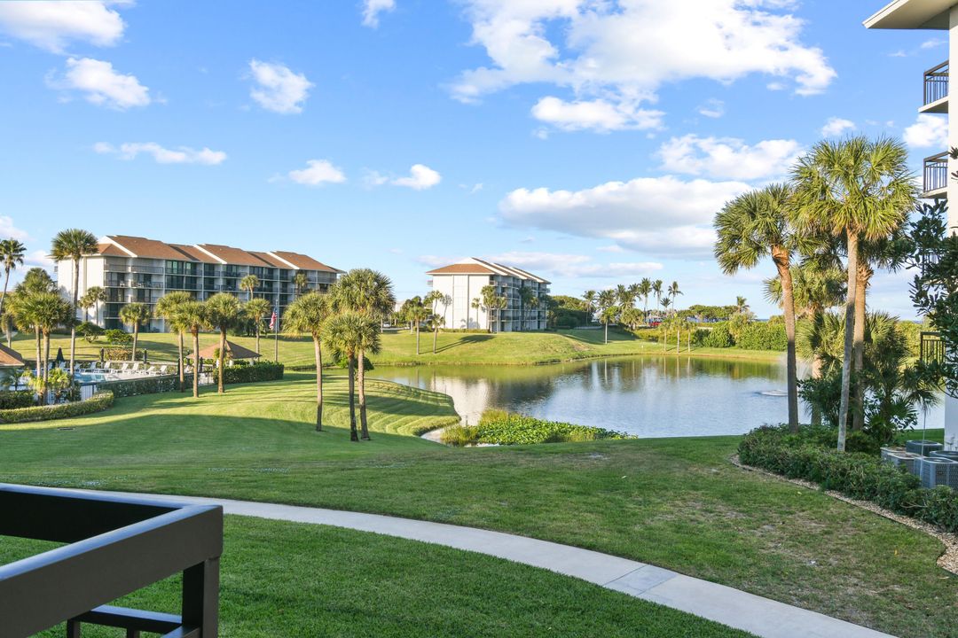 На продажу: $757,000 (2 спален, 2 ванн, 1332 Квадратных фут)