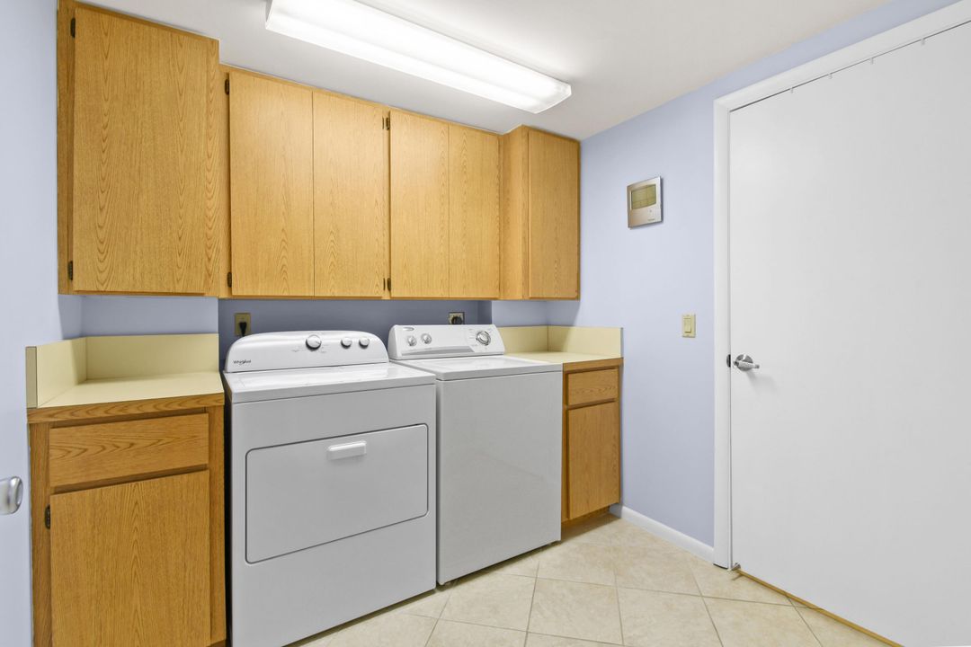 На продажу: $757,000 (2 спален, 2 ванн, 1332 Квадратных фут)