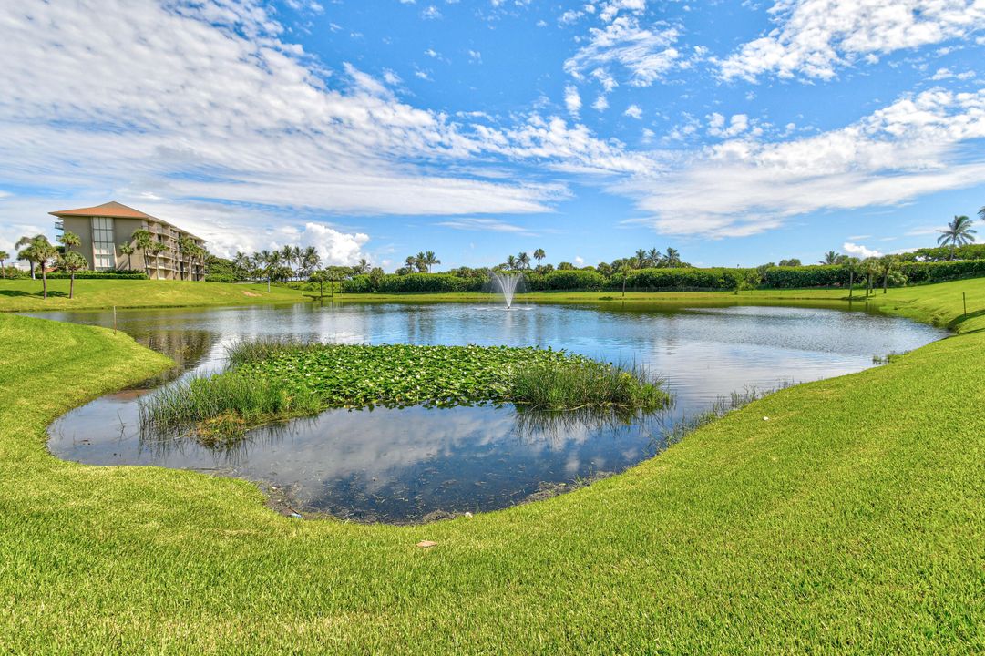 На продажу: $757,000 (2 спален, 2 ванн, 1332 Квадратных фут)