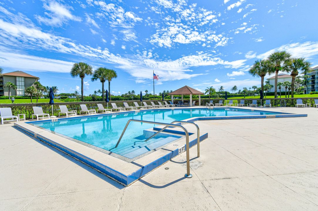 На продажу: $757,000 (2 спален, 2 ванн, 1332 Квадратных фут)