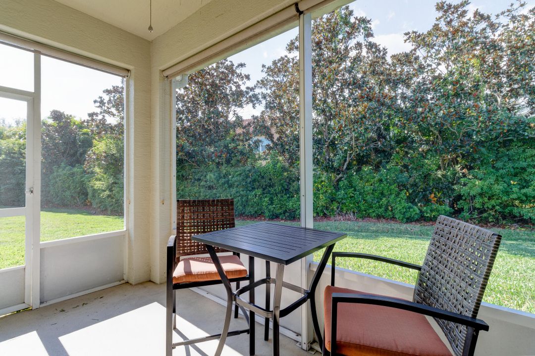 For Sale: $325,000 (3 beds, 2 baths, 1800 Square Feet)