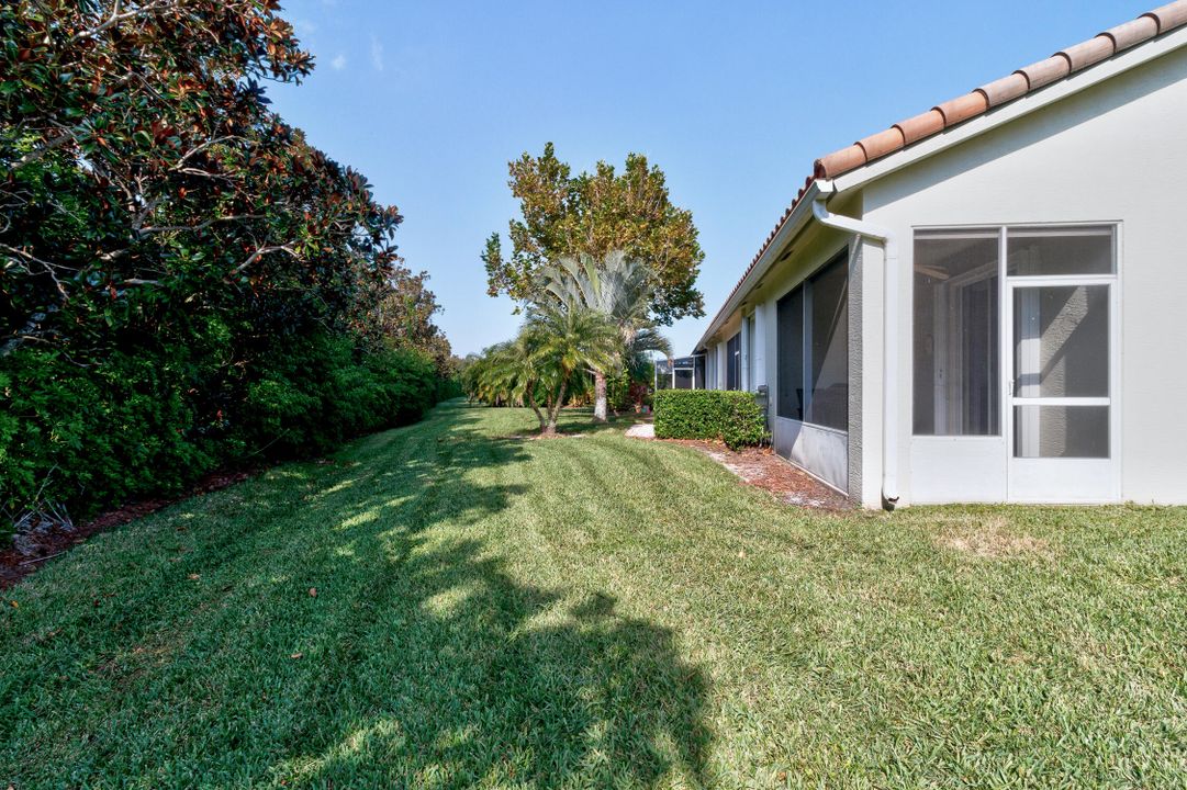 For Sale: $325,000 (3 beds, 2 baths, 1800 Square Feet)