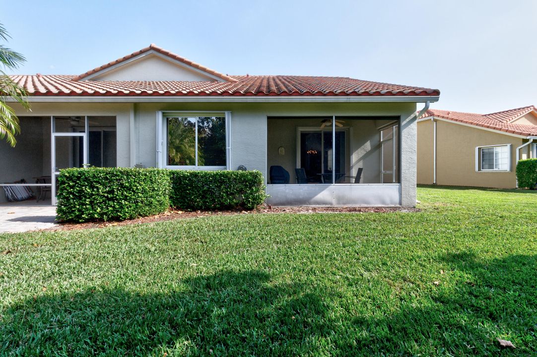 For Sale: $325,000 (3 beds, 2 baths, 1800 Square Feet)