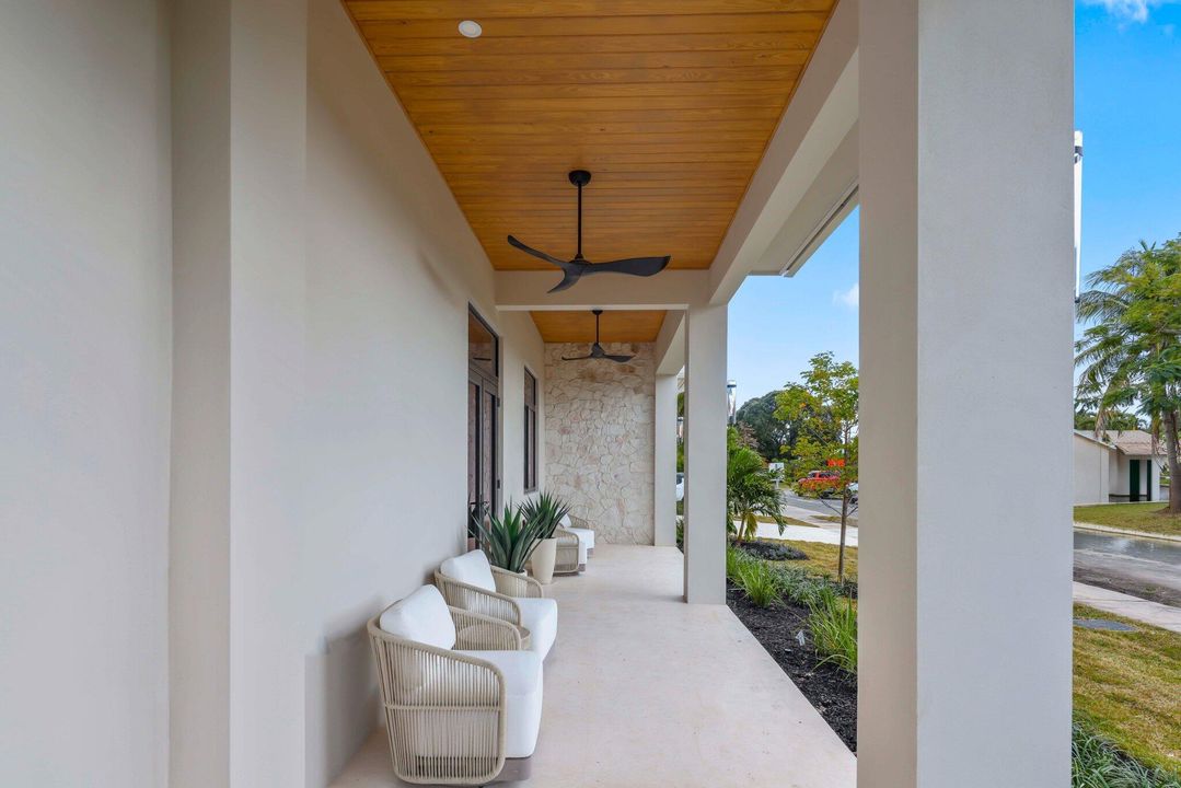 待售: $4,900,000 (5 贝兹, 5 浴室, 4573 平方英尺)