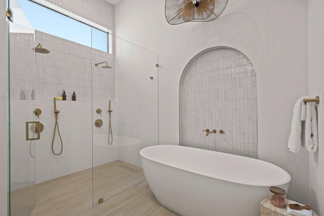 待售: $4,900,000 (5 贝兹, 5 浴室, 4573 平方英尺)