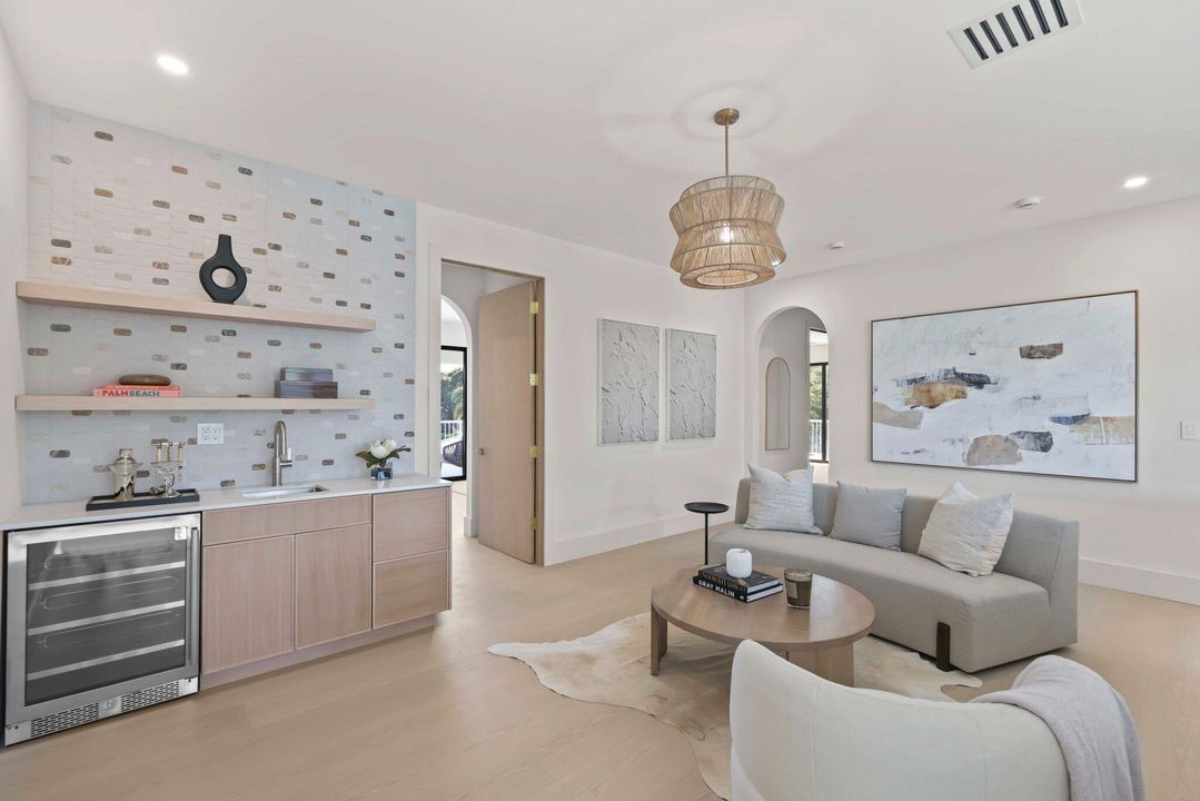 待售: $4,900,000 (5 贝兹, 5 浴室, 4573 平方英尺)