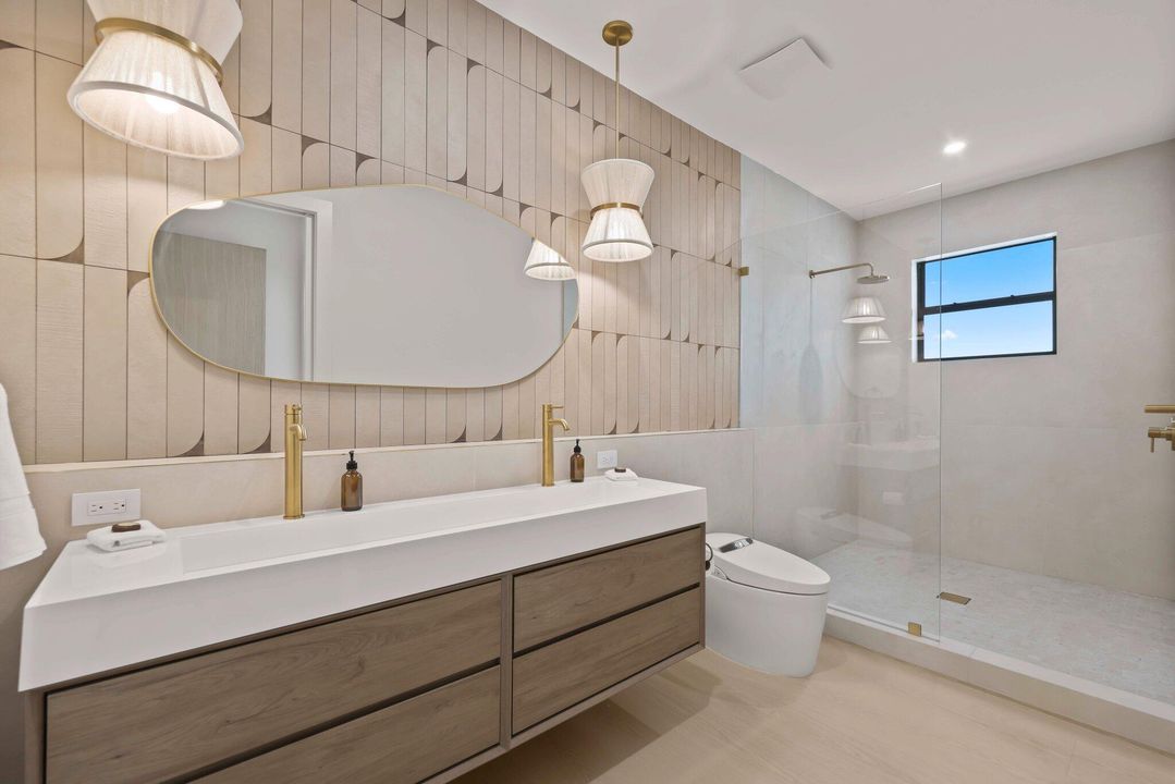 待售: $4,900,000 (5 贝兹, 5 浴室, 4573 平方英尺)