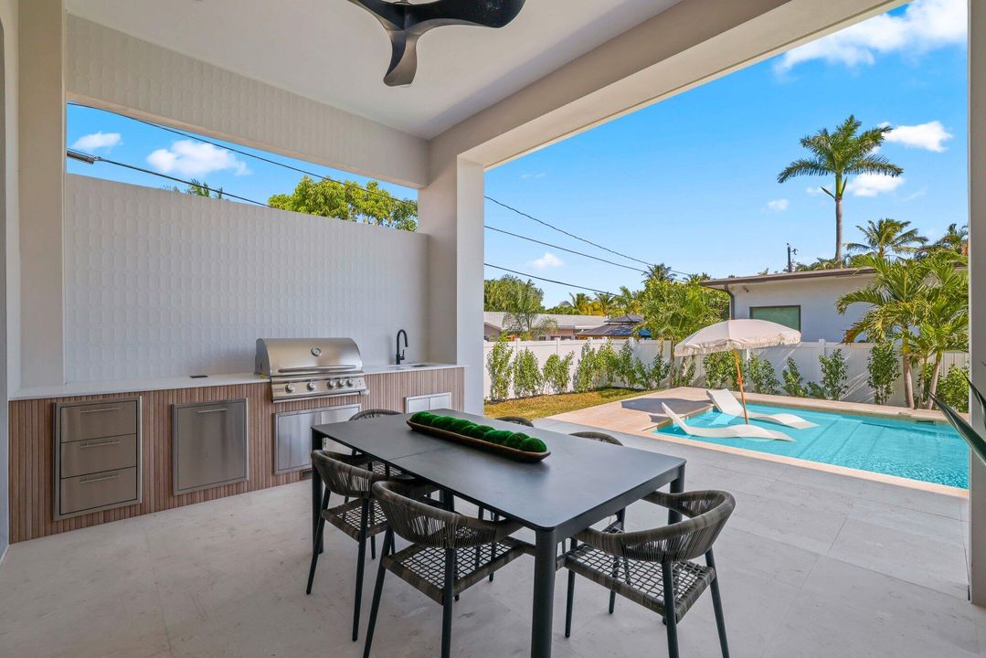 待售: $4,900,000 (5 贝兹, 5 浴室, 4573 平方英尺)