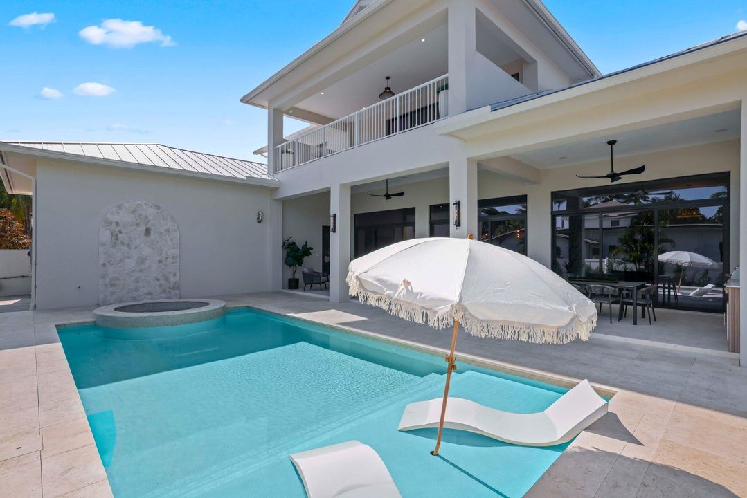 待售: $4,900,000 (5 贝兹, 5 浴室, 4573 平方英尺)