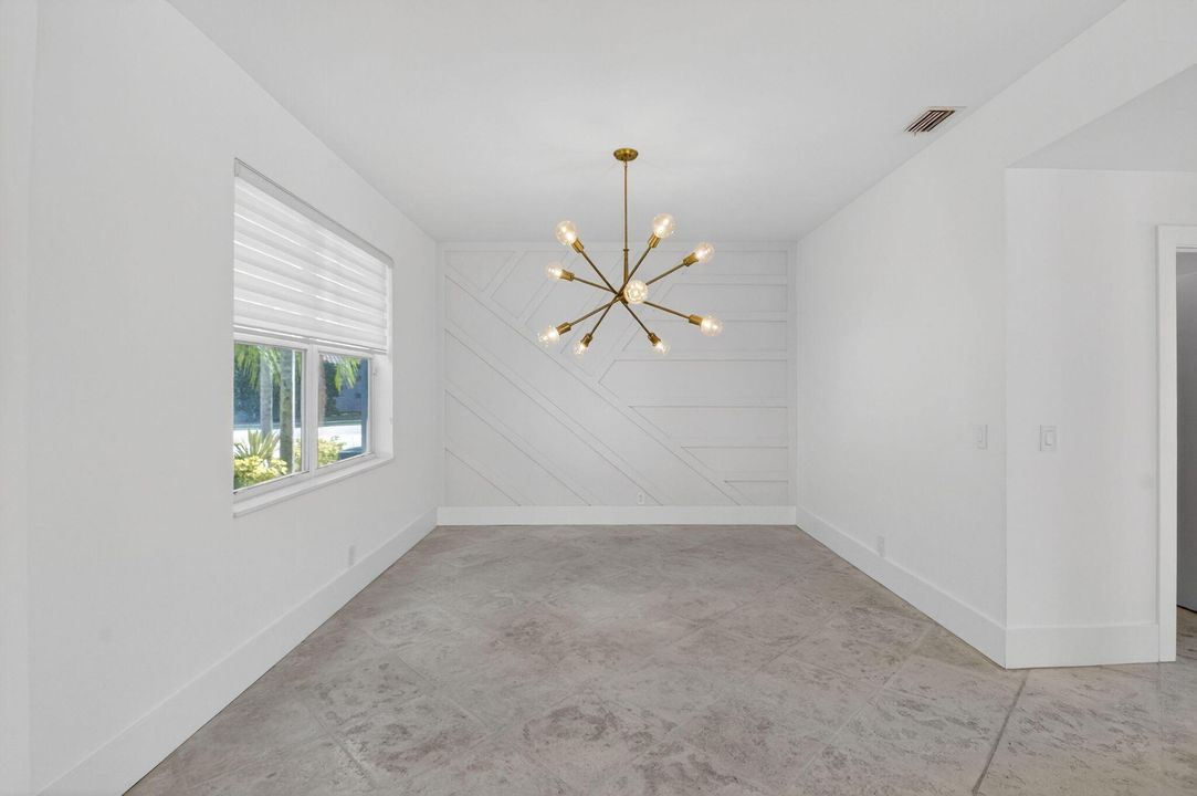 For Rent: $7,499 (5 beds, 3 baths, 3800 Square Feet)