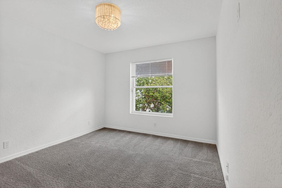 For Rent: $7,499 (5 beds, 3 baths, 3800 Square Feet)