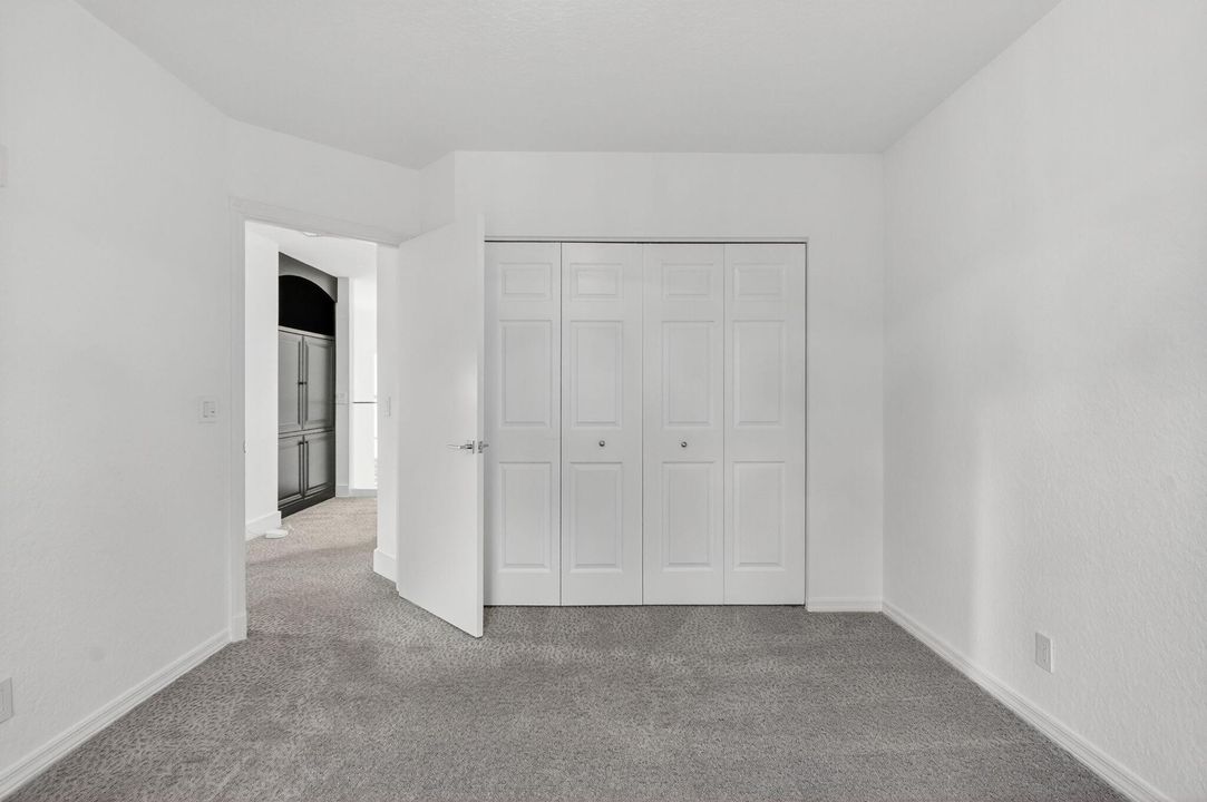 For Rent: $7,499 (5 beds, 3 baths, 3800 Square Feet)