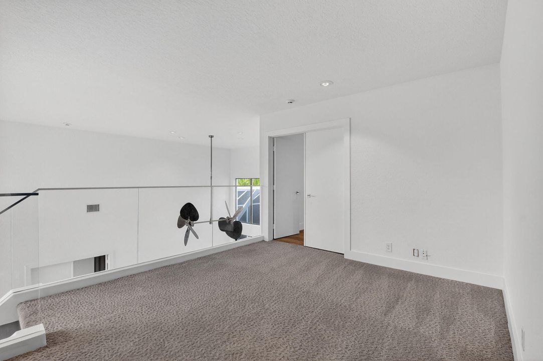 For Rent: $7,499 (5 beds, 3 baths, 3800 Square Feet)