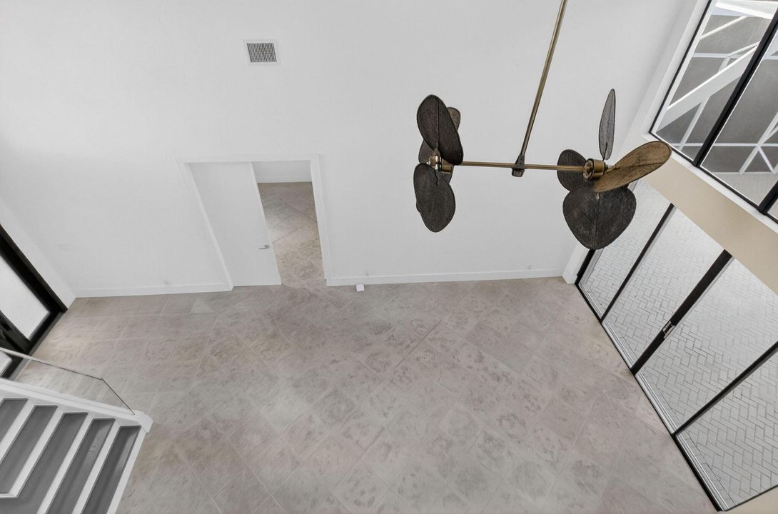 For Rent: $7,499 (5 beds, 3 baths, 3800 Square Feet)