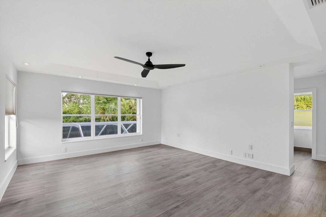 For Rent: $7,499 (5 beds, 3 baths, 3800 Square Feet)