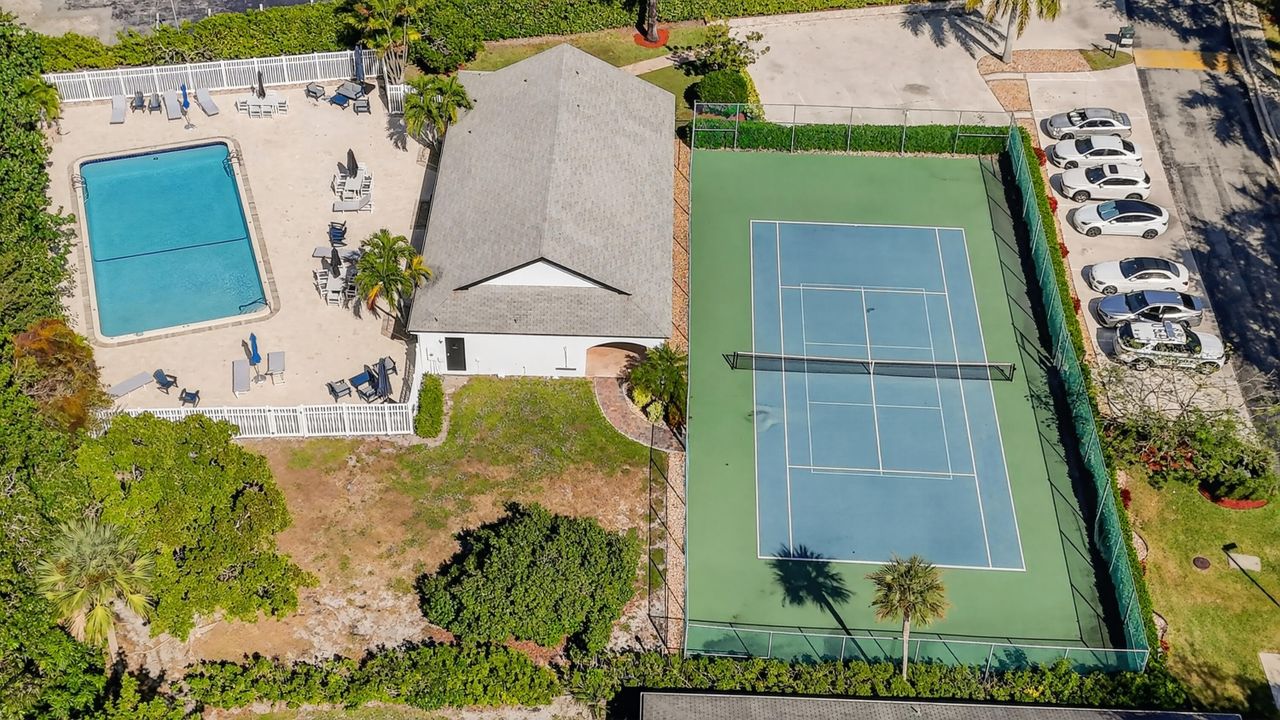 For Sale: $724,900 (3 beds, 3 baths, 1940 Square Feet)