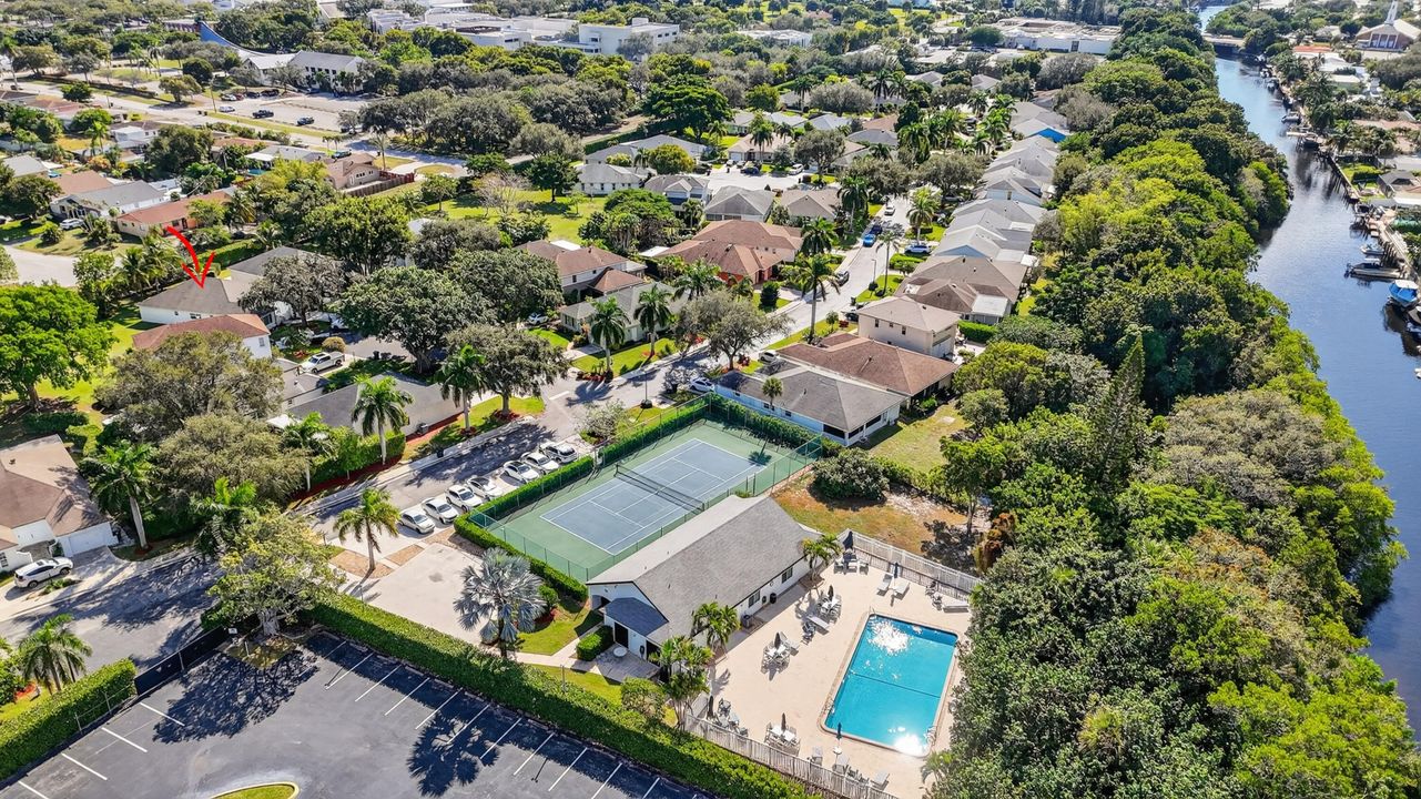 For Sale: $724,900 (3 beds, 3 baths, 1940 Square Feet)