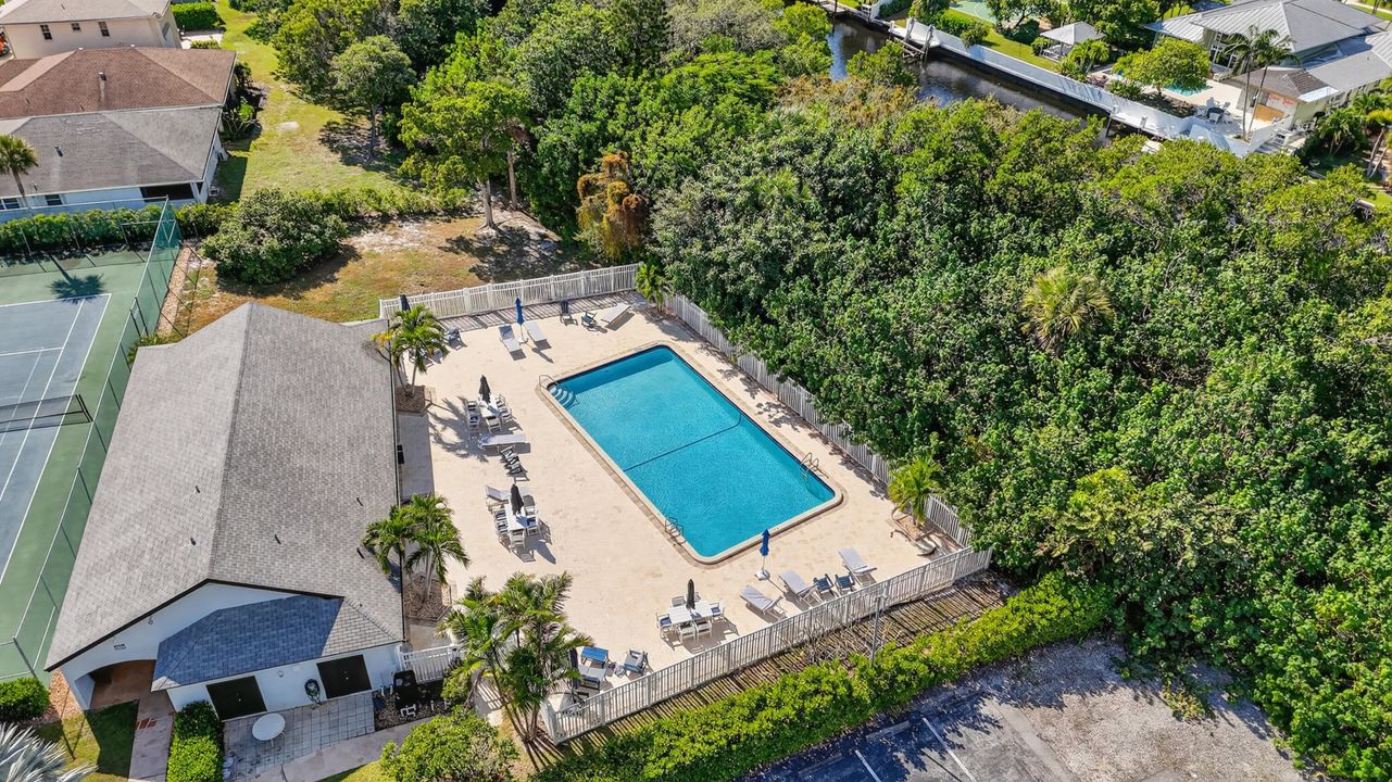 For Sale: $724,900 (3 beds, 3 baths, 1940 Square Feet)