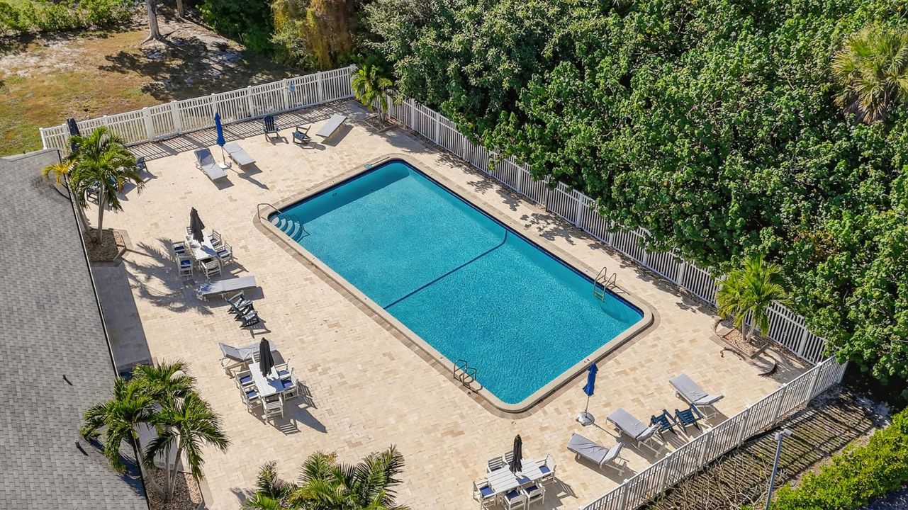 For Sale: $724,900 (3 beds, 3 baths, 1940 Square Feet)