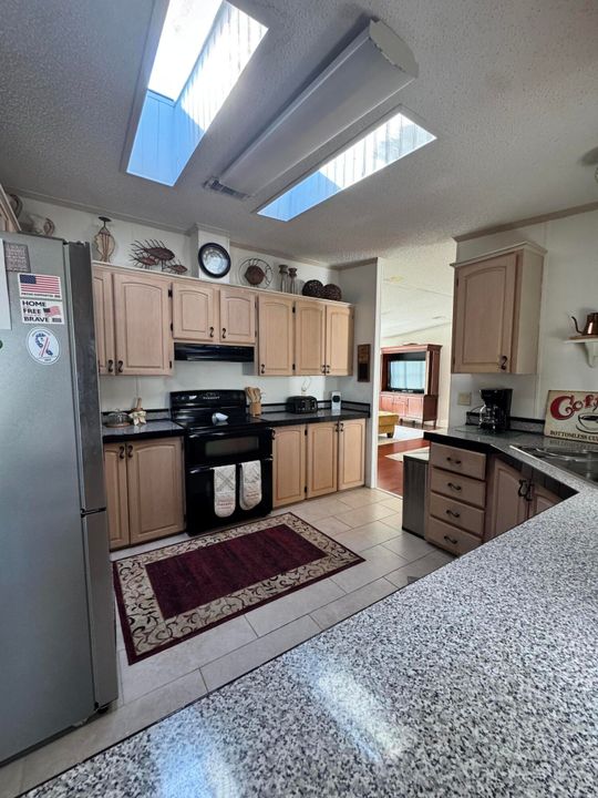 En Venta: $65,000 (3 camas, 2 baños, 1600 Pies cuadrados)